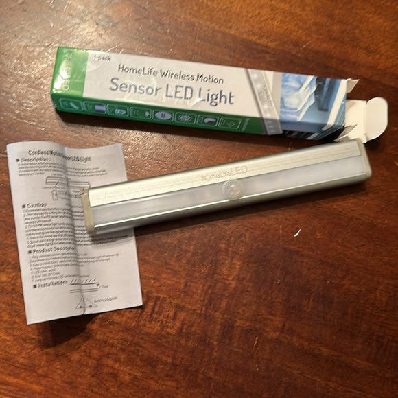 NEW HomeLife Wireless Motion Sensor LED Light - Picture 7 of 8